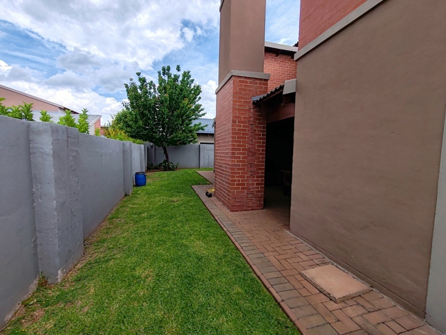 3 Bedroom Property for Sale in Grimbeeck Park North West